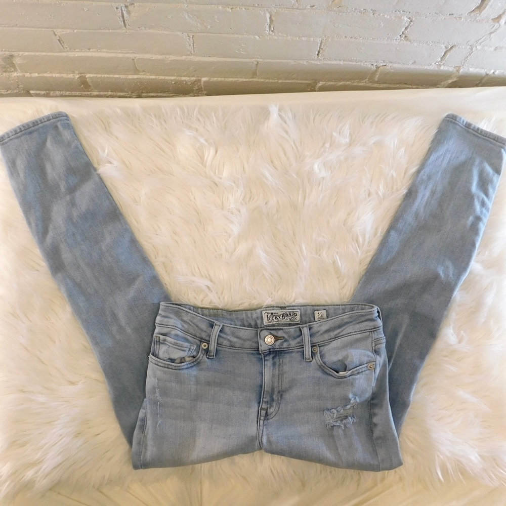 Lucky Jeans Light Wash Lolita Distressed Cropped Skinny Jeans Size 4/27